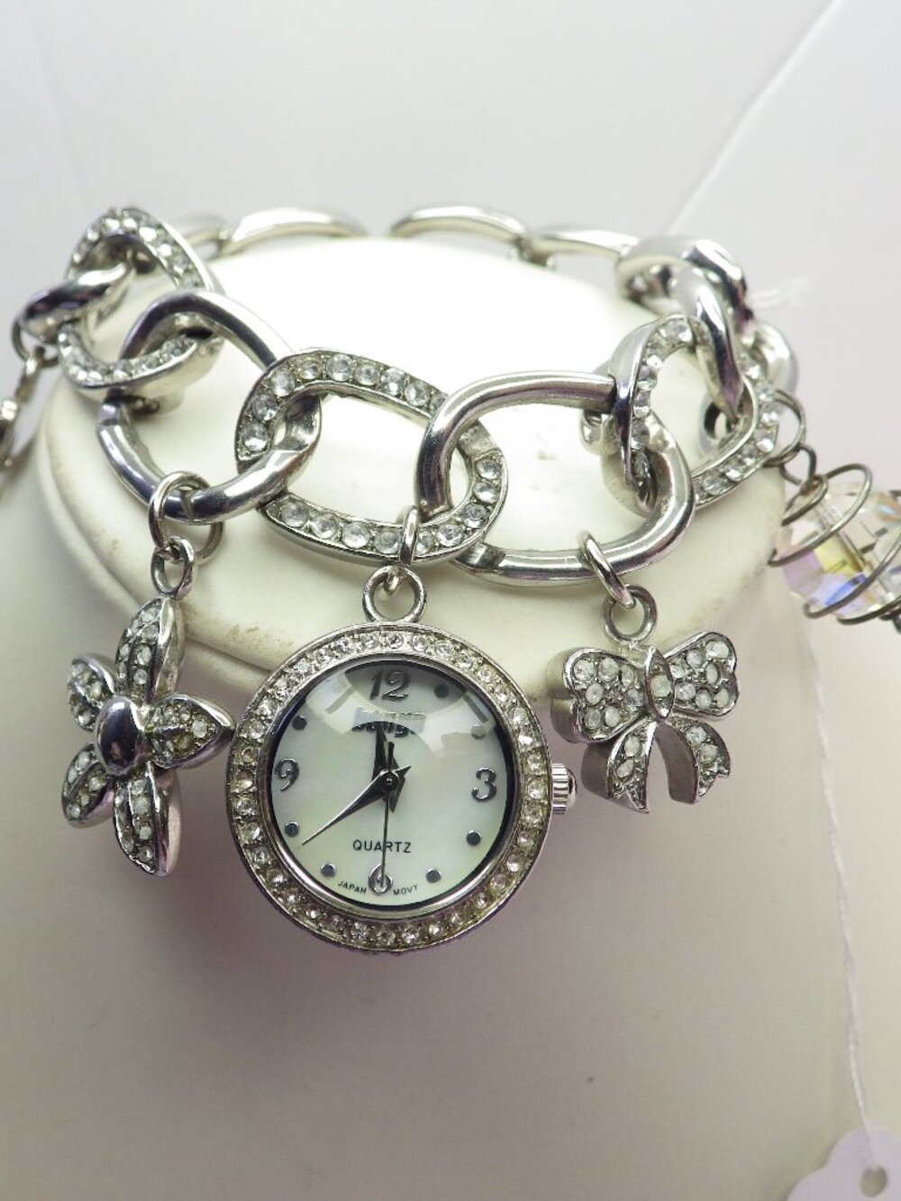 Bongo Watch with Charms Bracelet Bows & Flowers 801G2